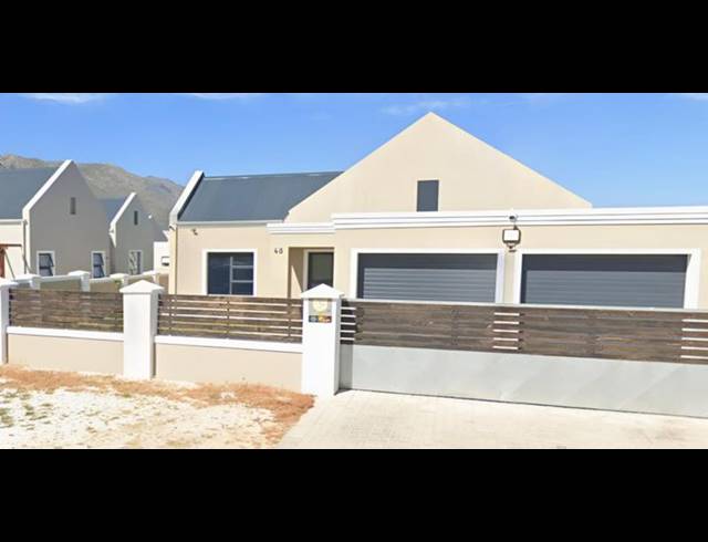 3 BEDROOM HOUSE FOR SALE IN ADMIRALS PARK